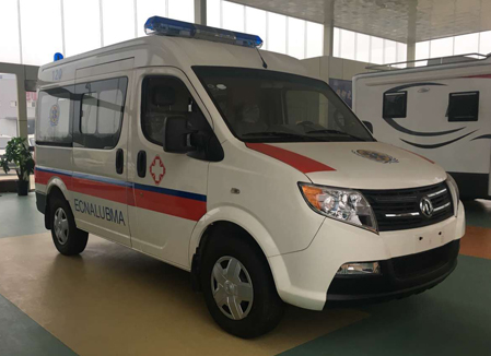 東風御風救護車