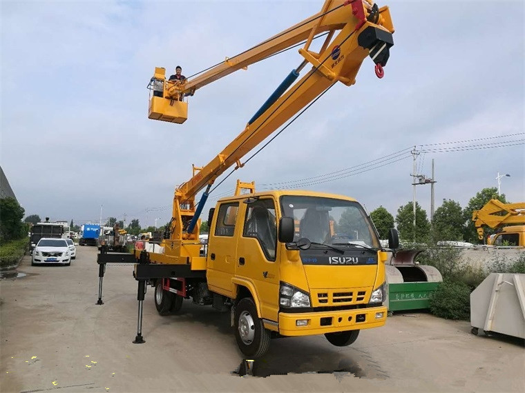 五十鈴雙排座曲臂18米高空作業(yè)車