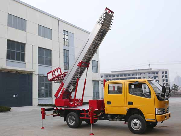 東風(fēng)28米云梯搬家車
