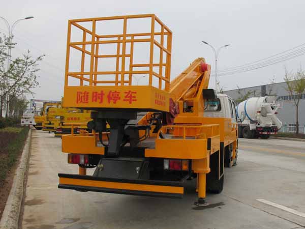 慶鈴曲臂20米高空作業車