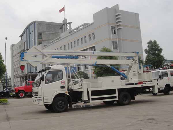 東風單排18米高空作業車