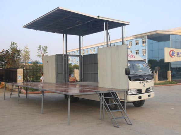 東風銳鈴流動舞臺車_廂長4.2米舞臺車