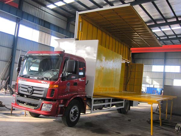 福田歐曼大型舞臺車_單展40平方流動舞臺車