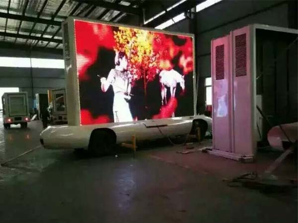 超薄牽引移動廣告車