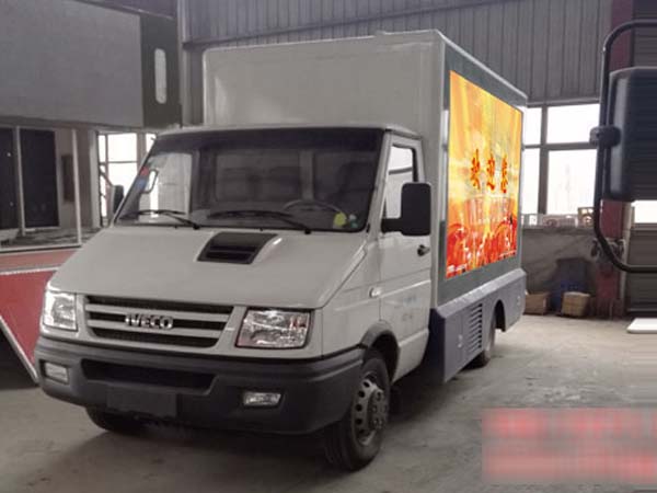 依維柯宣傳車(6.8平米)