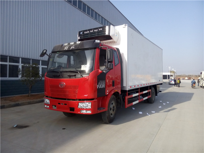 解放J6L 冷藏車(廂長6.8米)