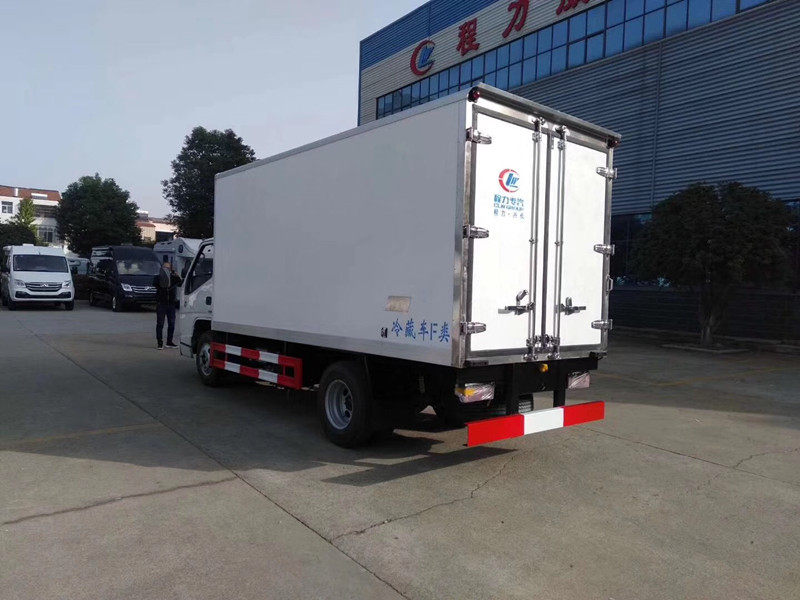 江鈴順達冷藏車(廂長4.2米國六)