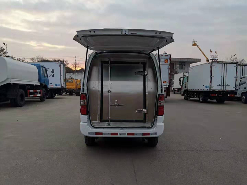 金杯新快運冷藏車(國六)