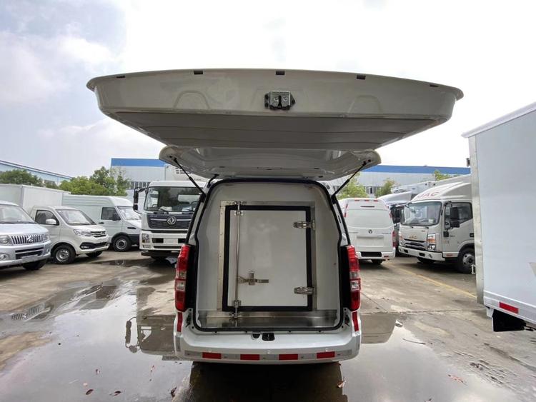 金杯X30L面包冷藏車(國六)