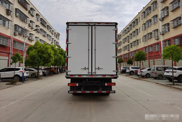 歐馬可S5冷藏車(廂長5.9M國六)