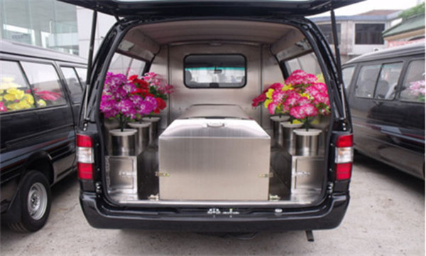 金杯新快運(yùn)殯儀車